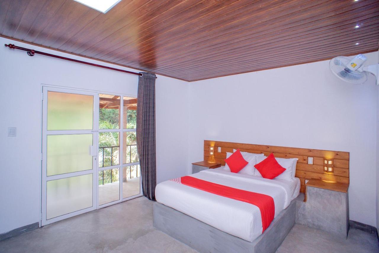 Pineview Hotel Unawatuna Buitenkant foto
