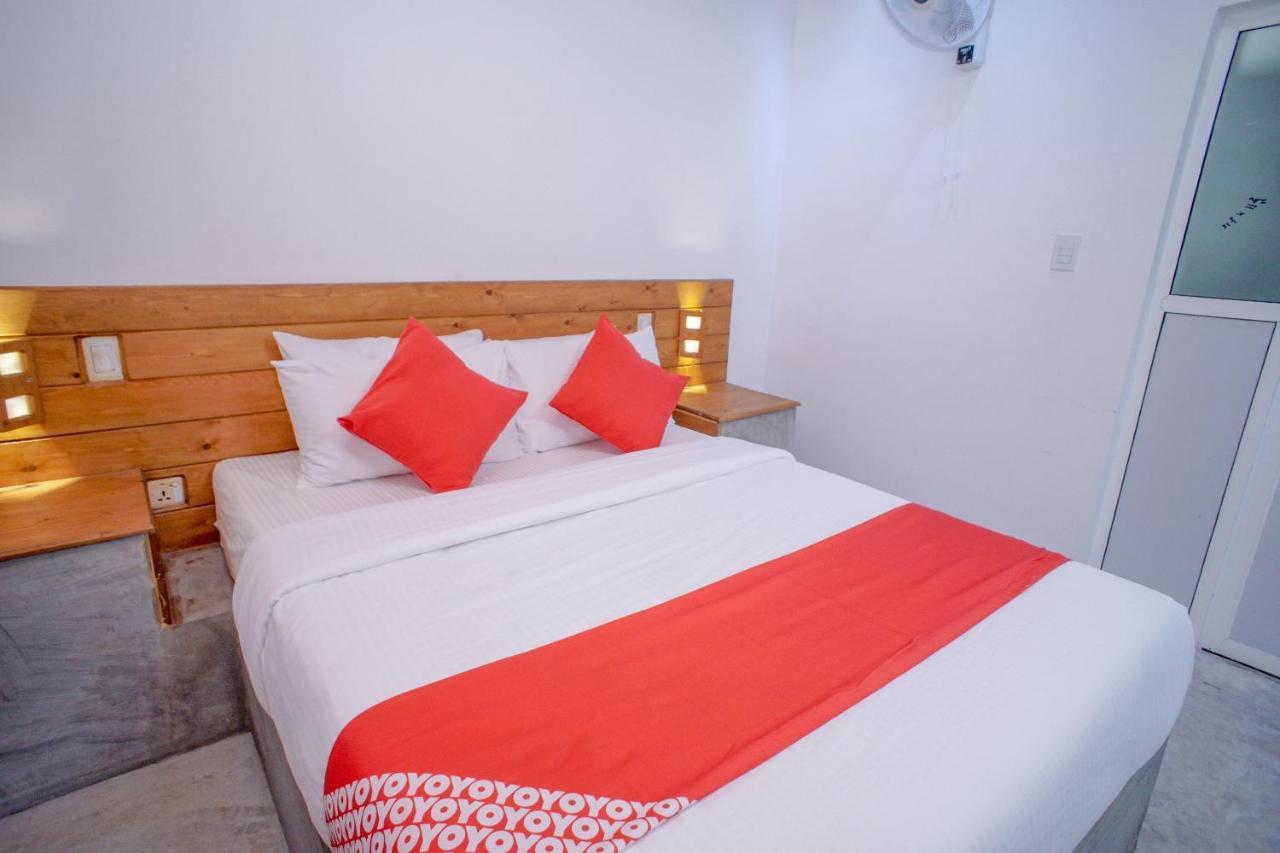 Pineview Hotel Unawatuna Buitenkant foto
