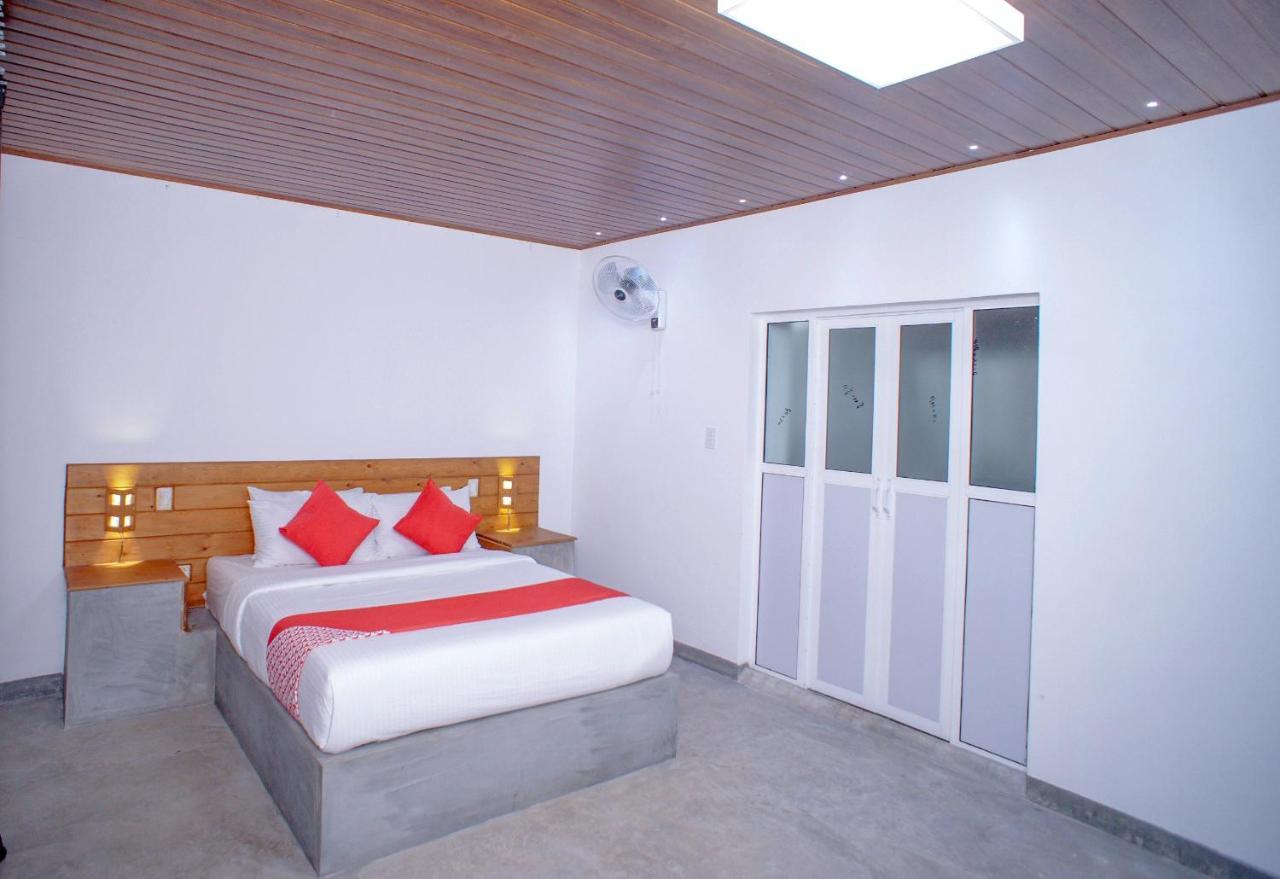 Pineview Hotel Unawatuna Buitenkant foto